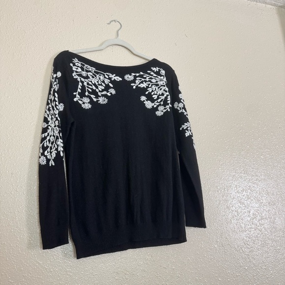 Rain + Rose Sabo Angora Blend Embroidered Accent Pullover Sweater - Picture 4 of 4